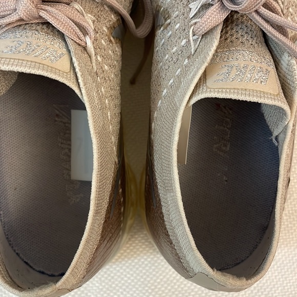 Nike Women’s Vaparmax Flyknit Chrome Sunset Glow Size 6.5 - Picture 8 of 13